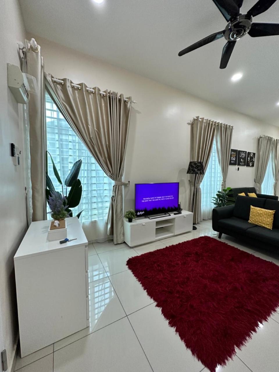 Rumahku Homestay, Taman Jasin Perdana Luaran gambar