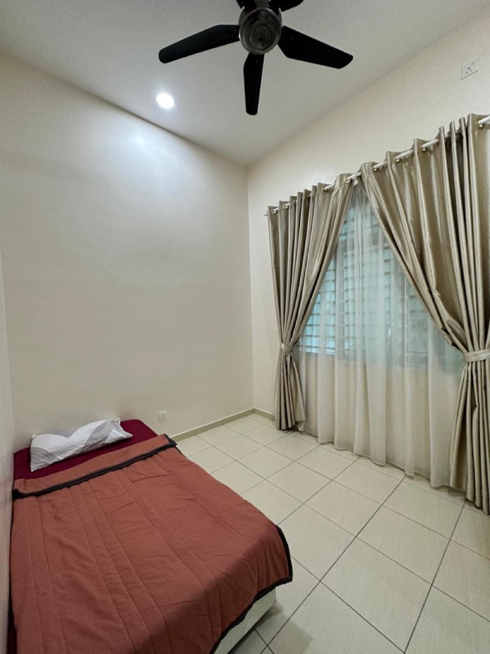 Rumahku Homestay, Taman Jasin Perdana Luaran gambar